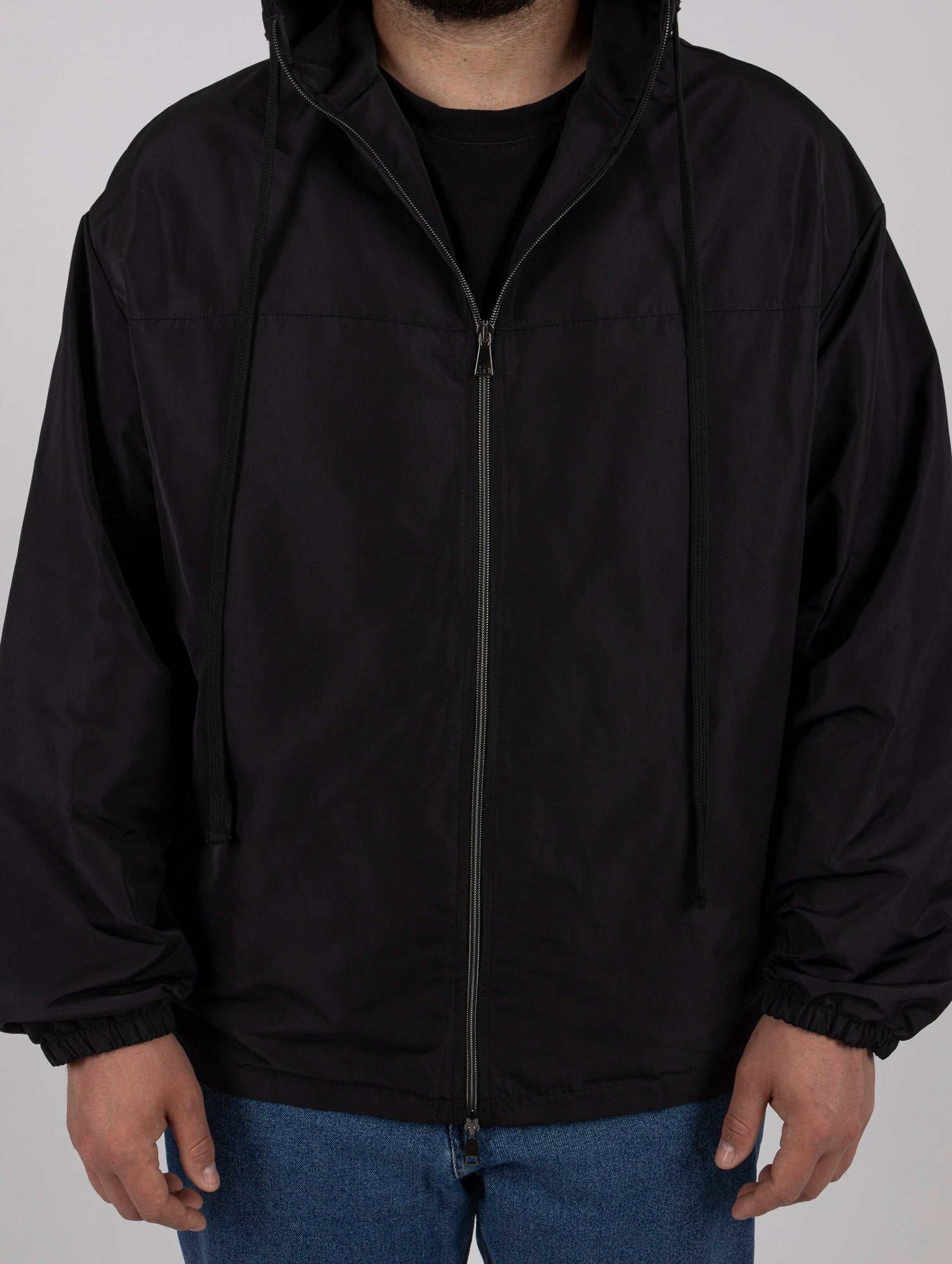 Giacca a Vento Nera con Cappuccio Uomo Taglie Forti