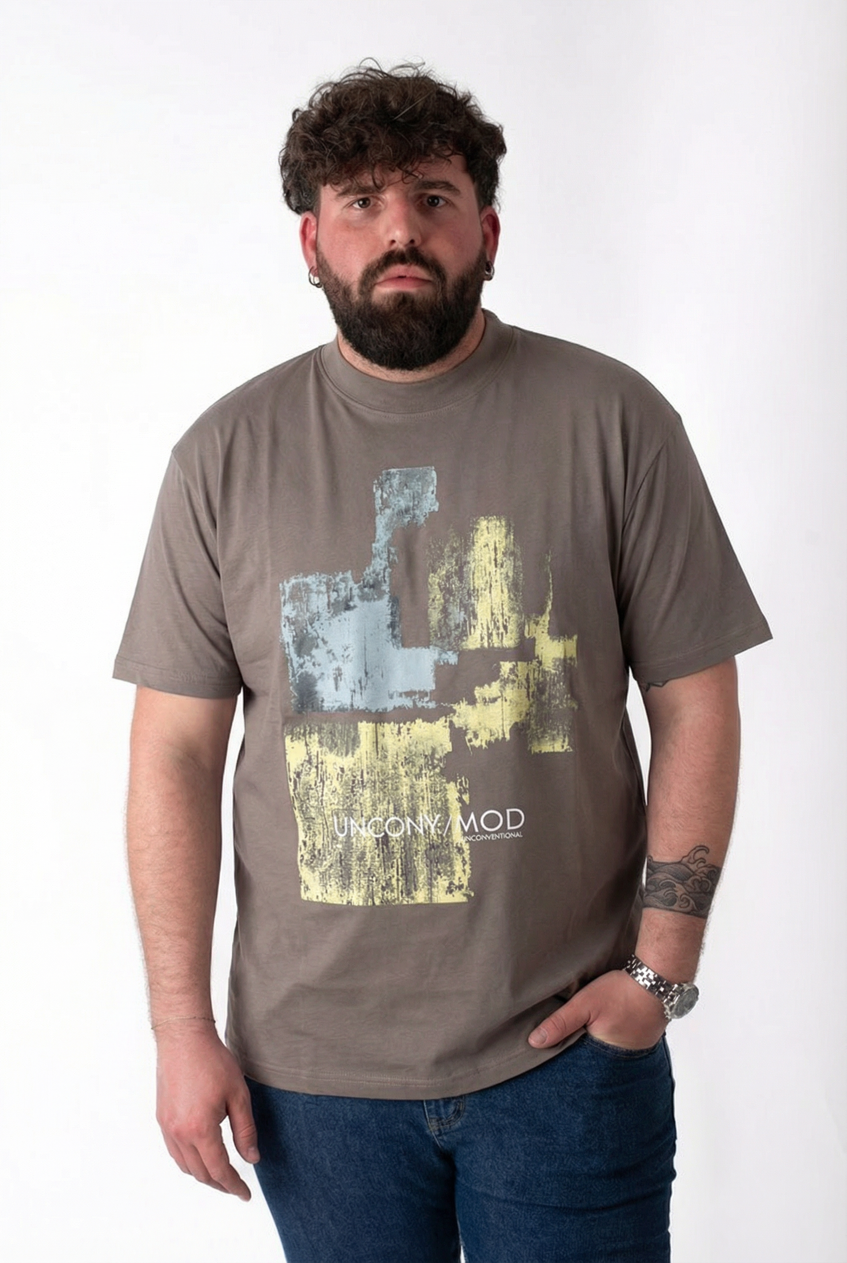 T-Shirt Tortora "Unconventional" Uomo Taglie Forti