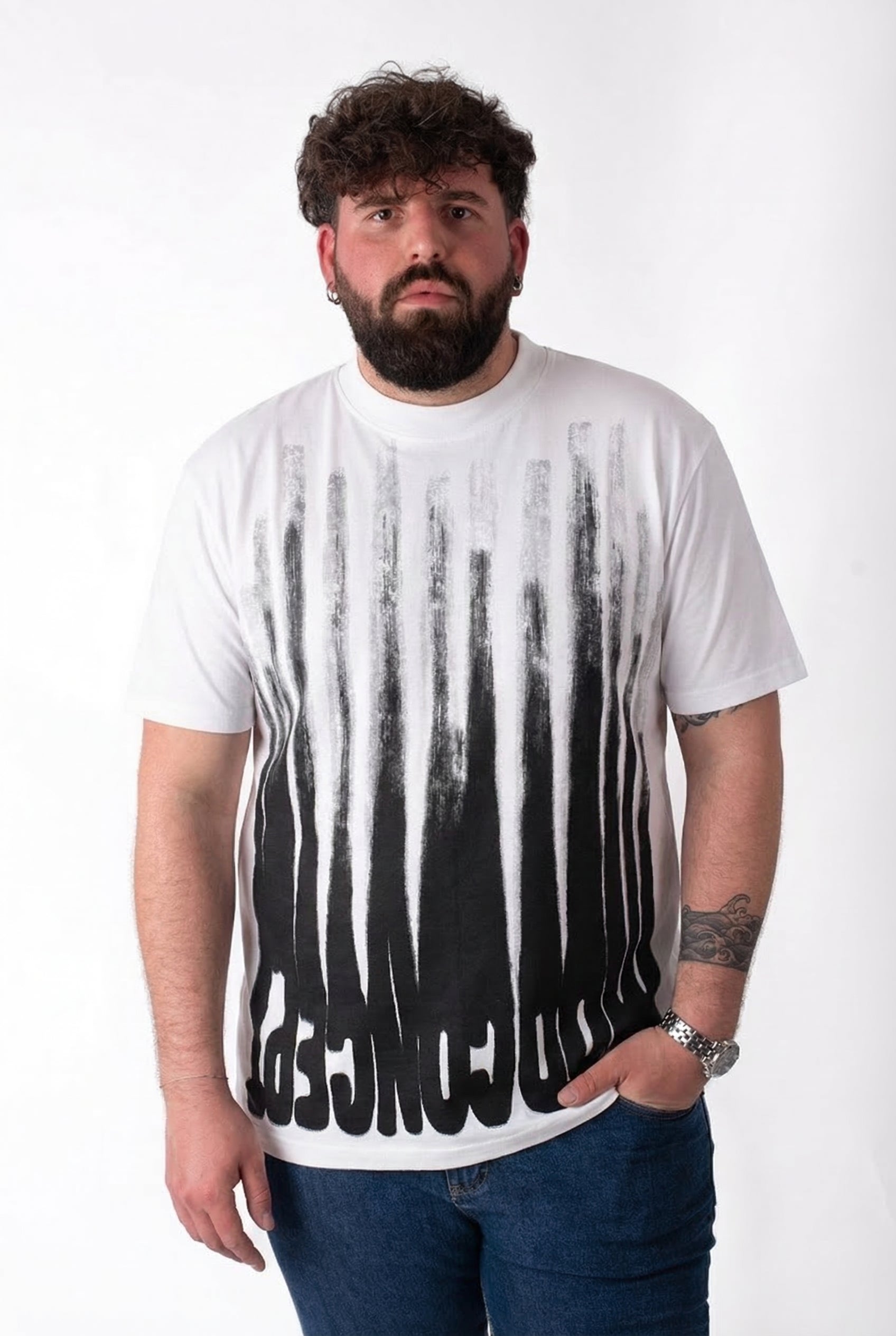 T-Shirt Bianca "Concept" Stampa Barcode Uomo Taglie Forti