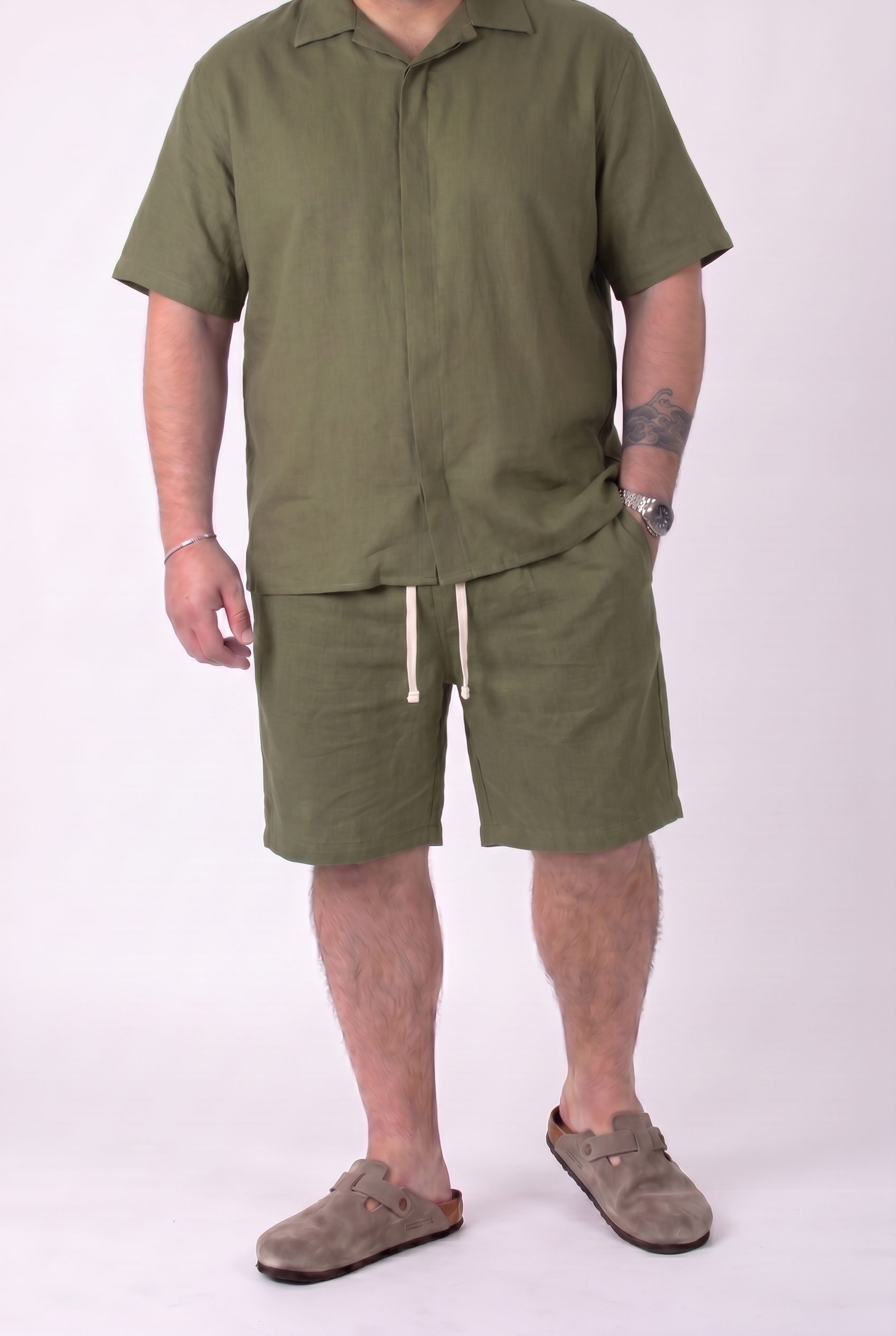 Bermuda Fuerteventura Verde Militare in Lino con Molla in vita e Laccio Uomo Taglie Forti