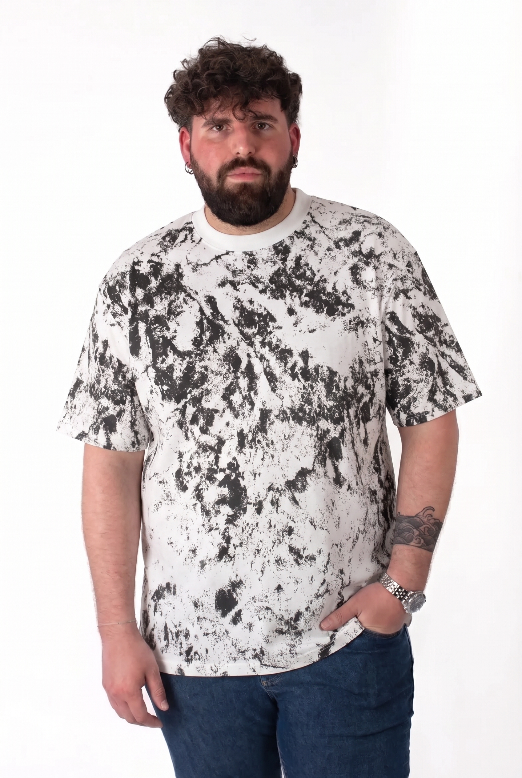 T-Shirt Bianca con Chiazze Nere Tie-Dye Uomo Taglie Forti